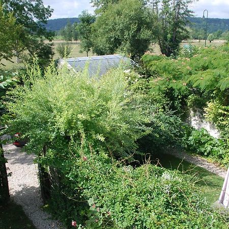 Cottage Les Quatre Saisons Giverny Exterior photo